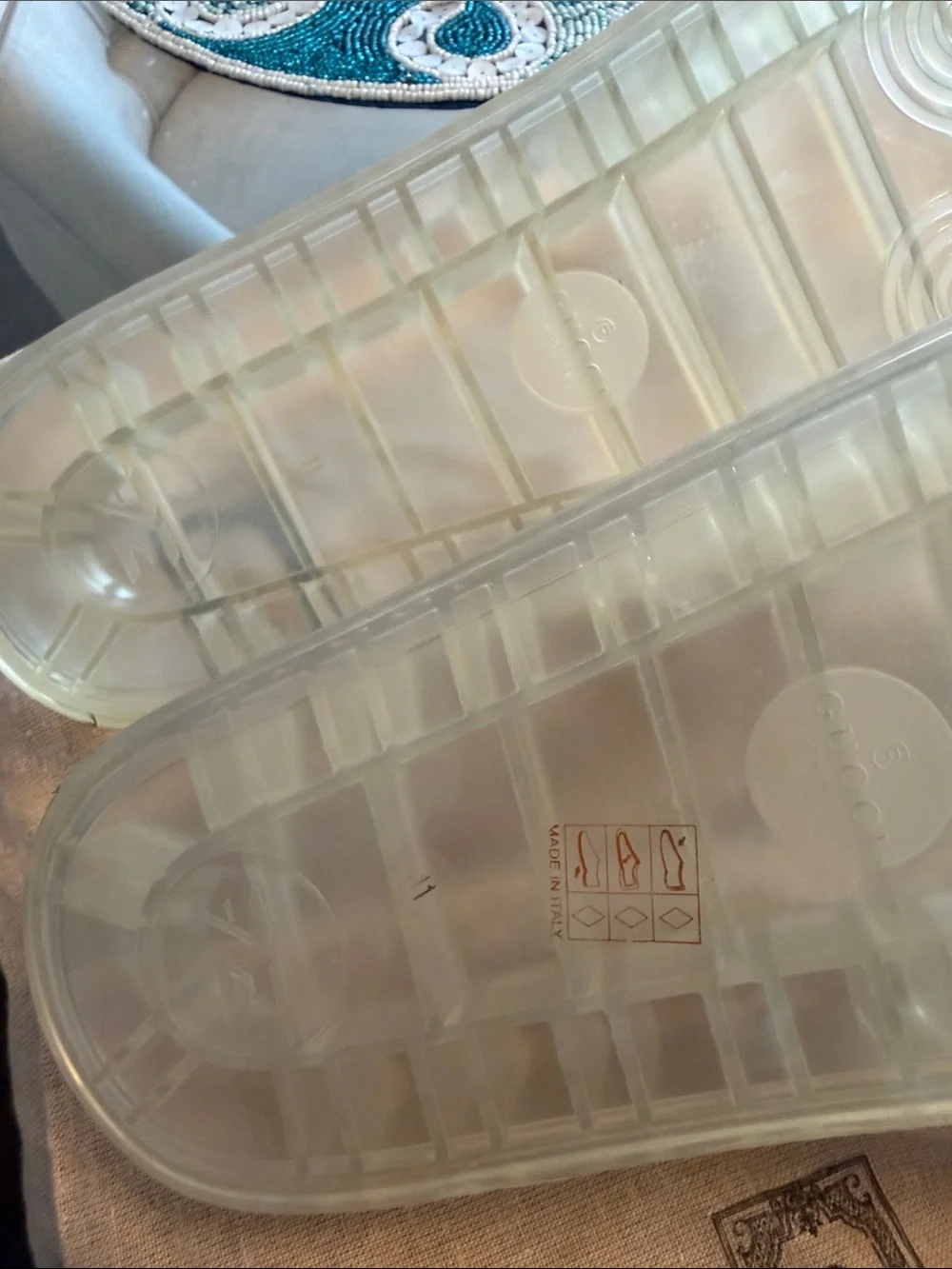 Gucci Pursuit Mens Transparent Jelly Slides dust bags/box (not original box)